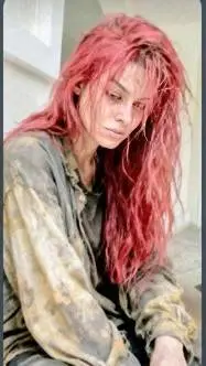 ai character: Lucie  background