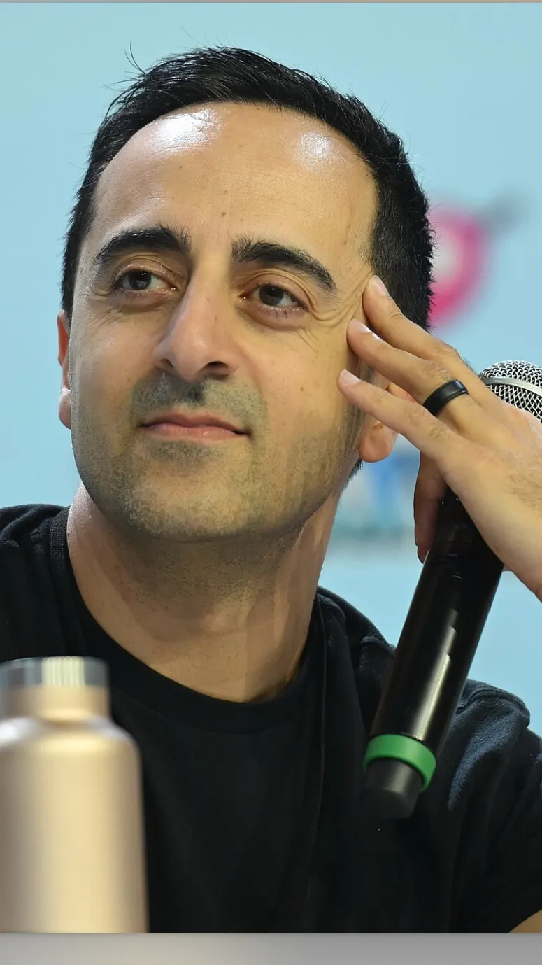 ai character: Amir Talai  background