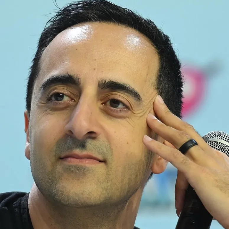 chat with ai character: Amir Talai 