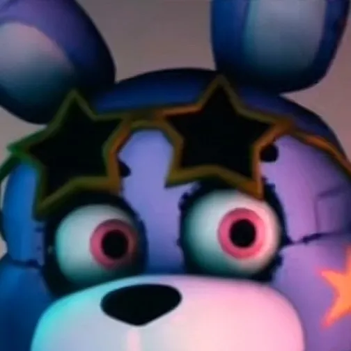 chat with ai character: Glamrock Bonnie 