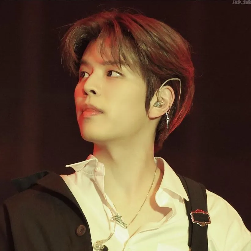 chat with ai character: Skz ships