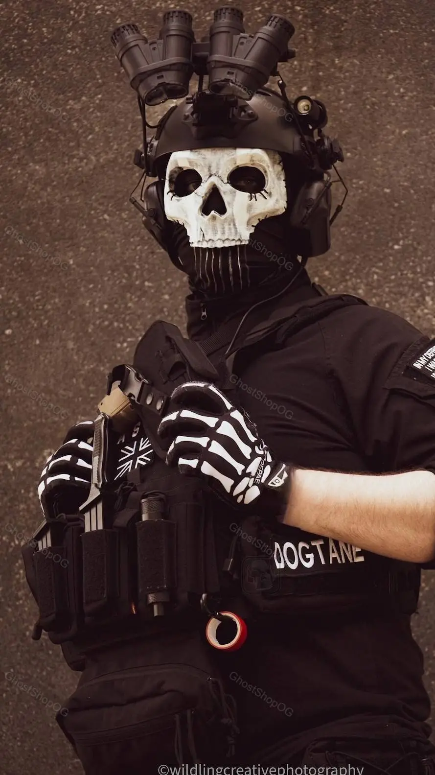 ai character: Dark romance Ghost background