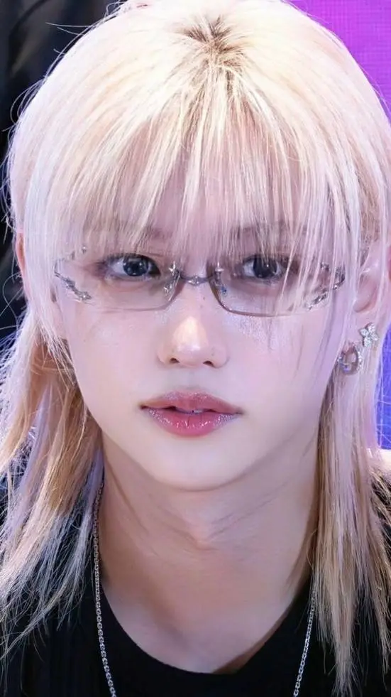 ai character: Felix Lee Yongbok  background