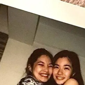 chat with ai character: COLET 