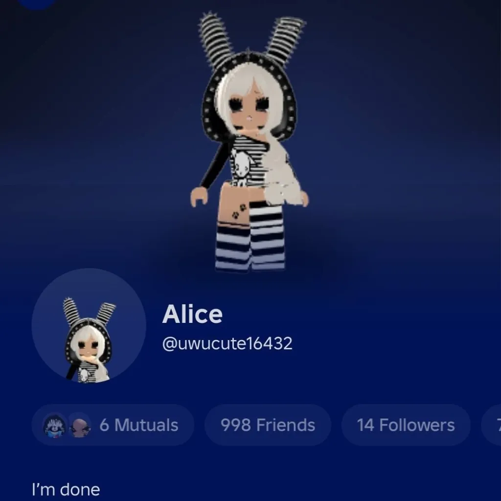 chat with ai character: Alice IV