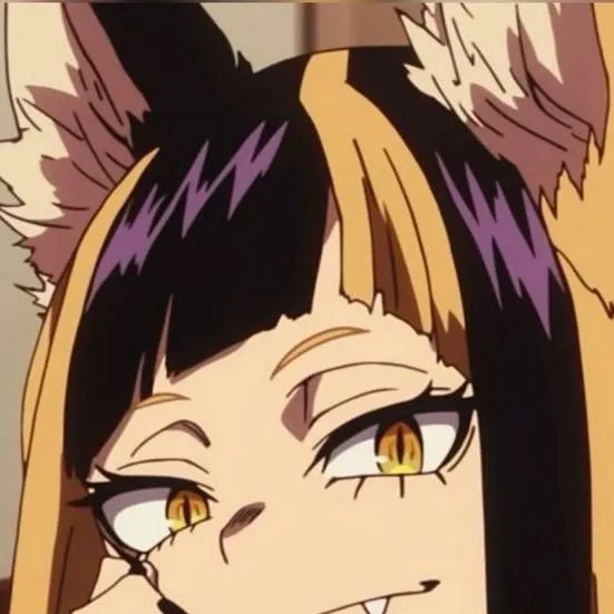 chat with ai character: Bregirl