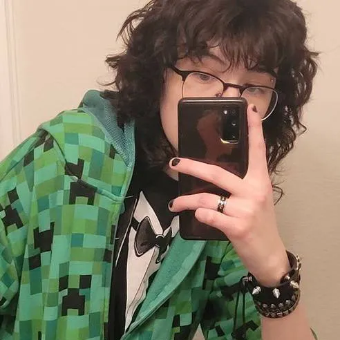 chat with ai character: acher★