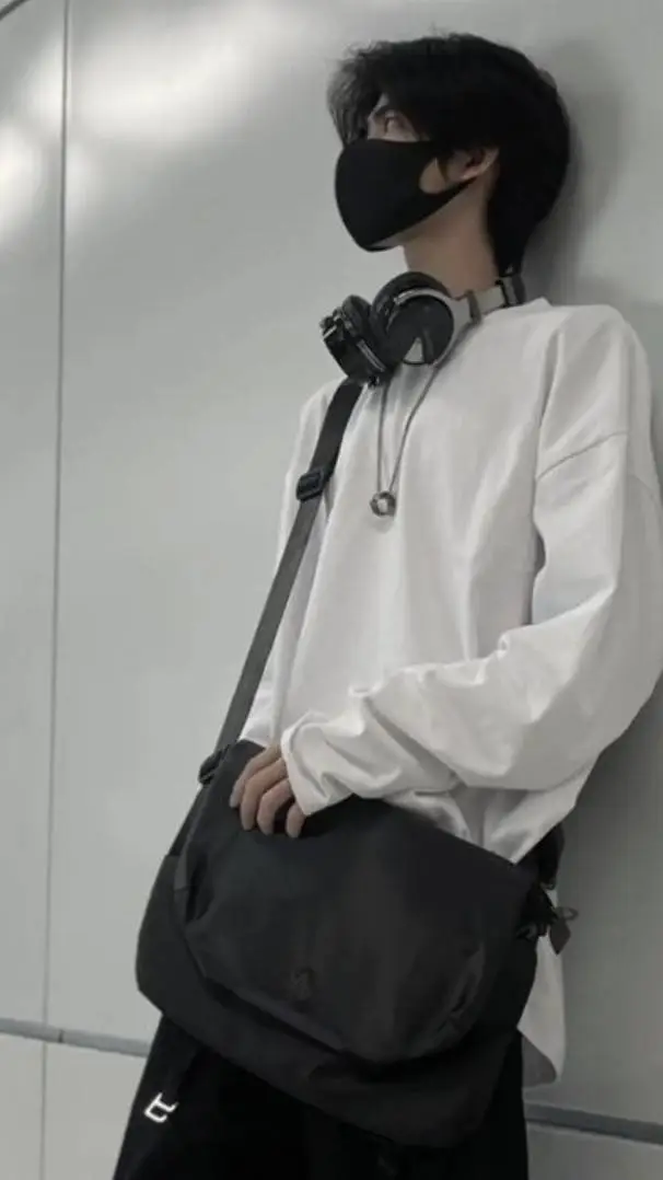 ai character: Jee background