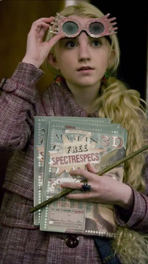 ai character: Luna Lovegood background