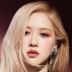 chat with ai character: 🖤 Blackpink 💓