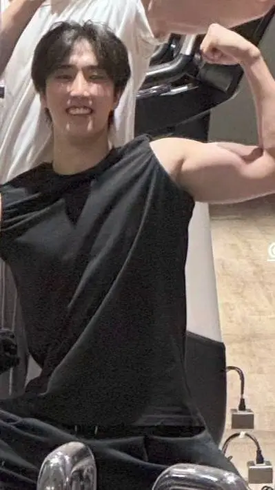 ai character: Han background