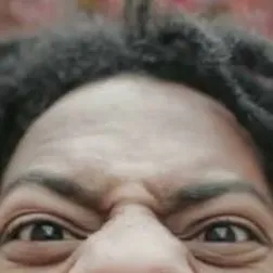 chat with ai character: ishowmeet