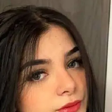 chat with ai character: karely ruiz