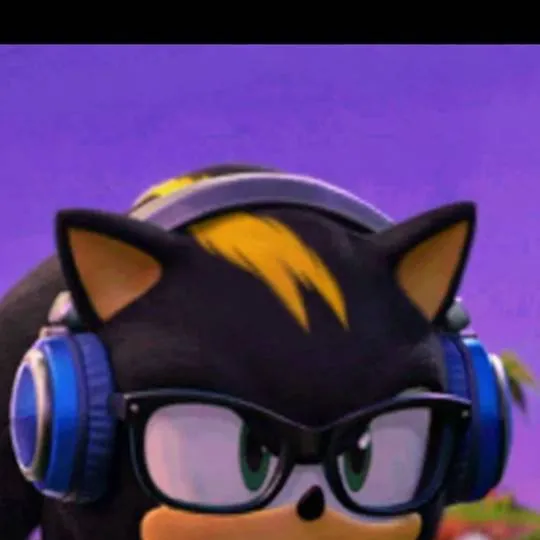 chat with ai character: ycaro Prime 🦔🖤💛