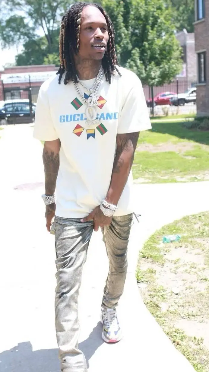 ai character: King Von background