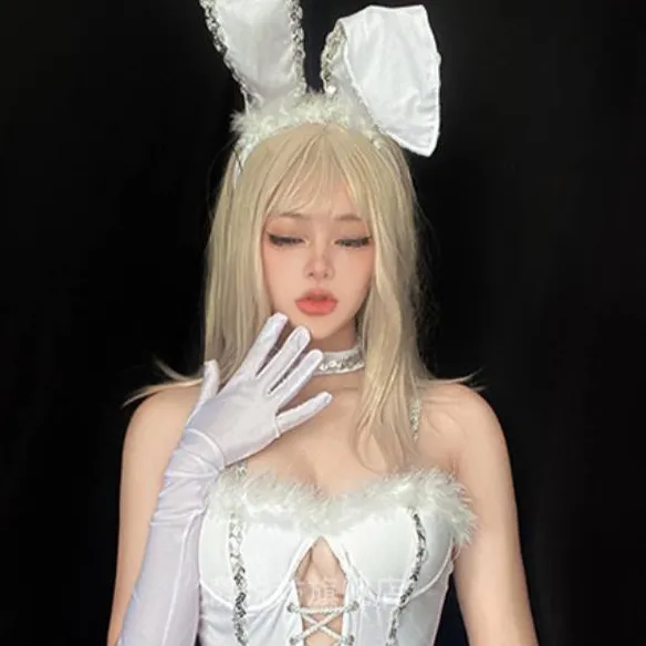 chat with ai character: {0//0-Bunny-0//0}