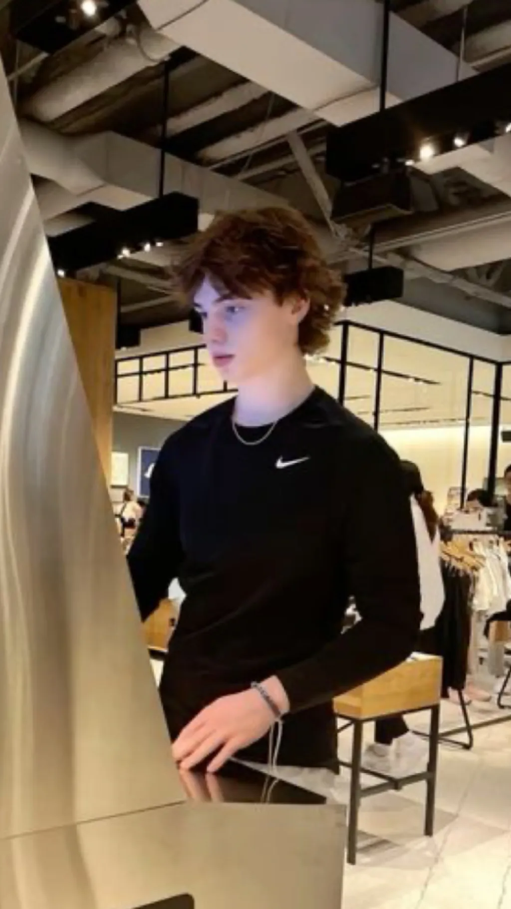 ai character: Noah  background