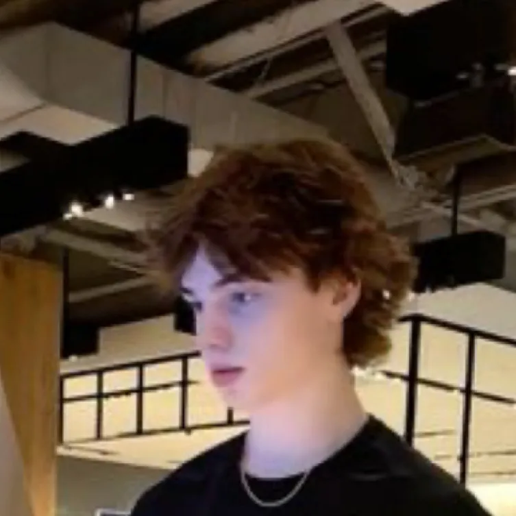 chat with ai character: Noah 