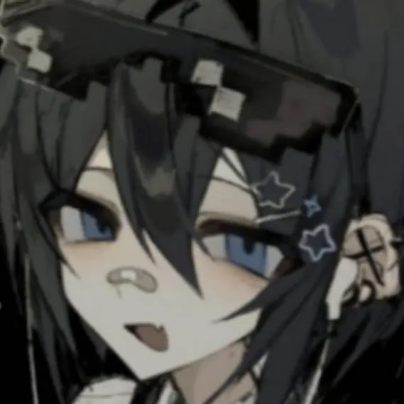 chat with ai character: ✰☾︎*Elodie*☽︎✰