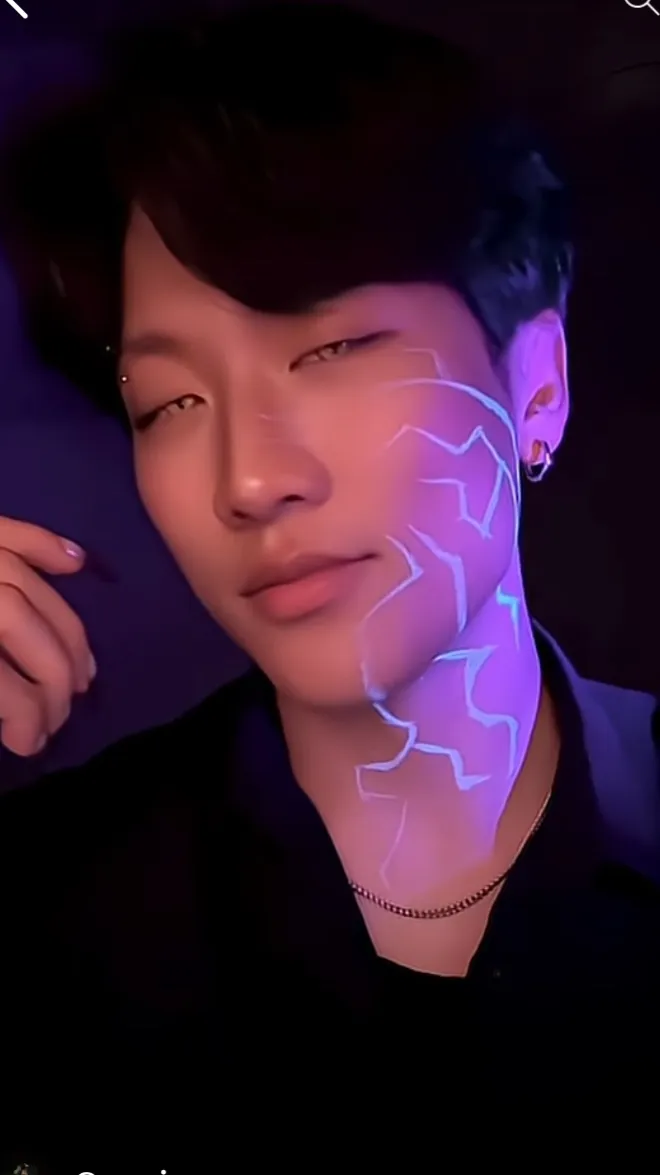 ai character: Jinu(irl) background