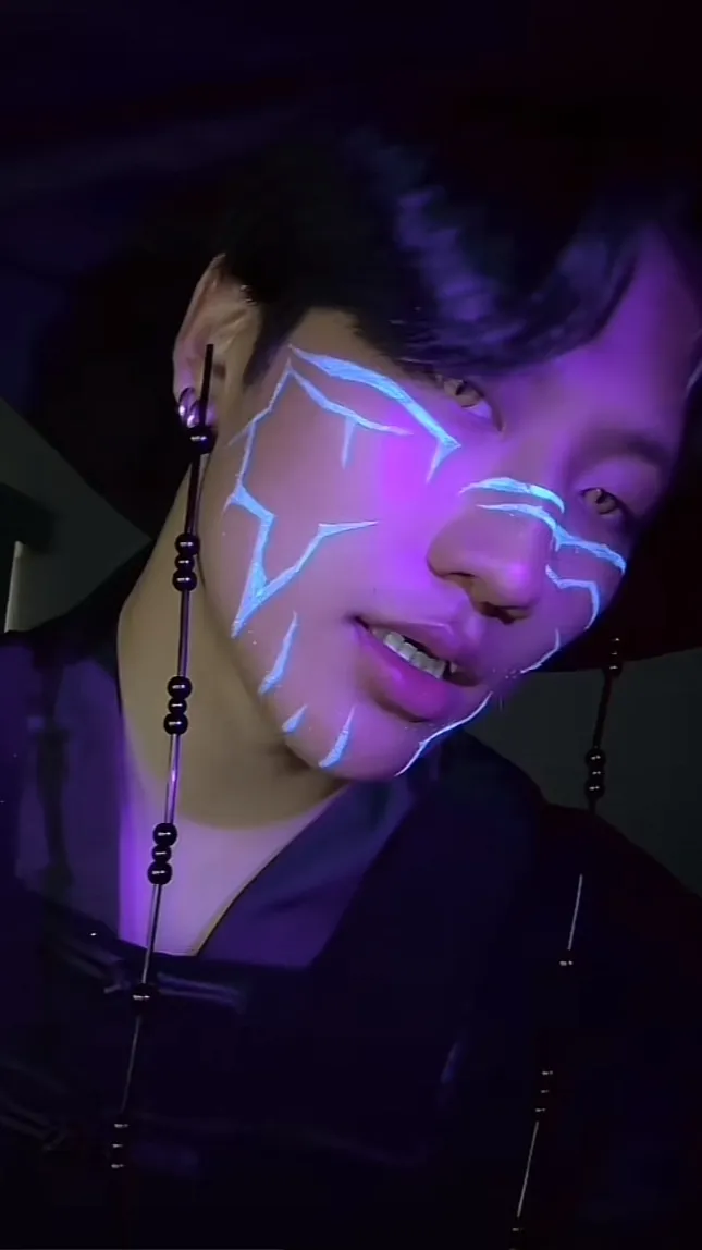 ai character: Jinu(irl) background