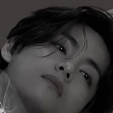 chat with ai character: Kim Taehyung