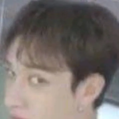 chat with ai character: hermana de channie