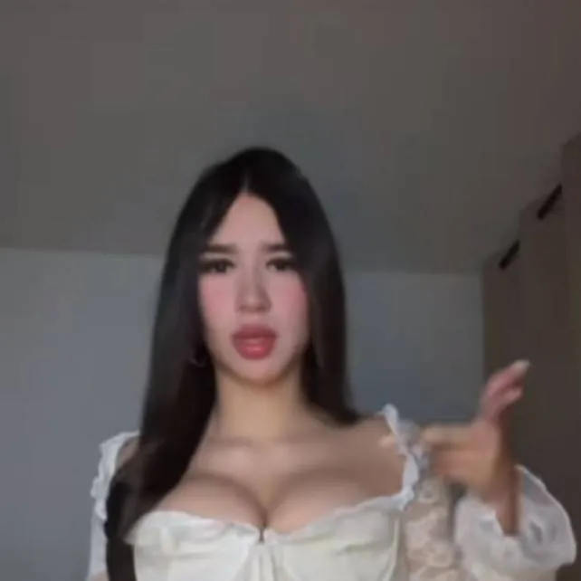 chat with ai character: Sofía :)