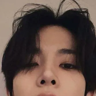 chat with ai character: Heeseung