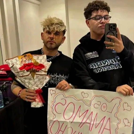 chat with ai character: 𝗈𝗌𝖼𝖺𝗋𝗏𝗂𝗍𝗓𝗓