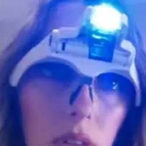 chat with ai character: vacant