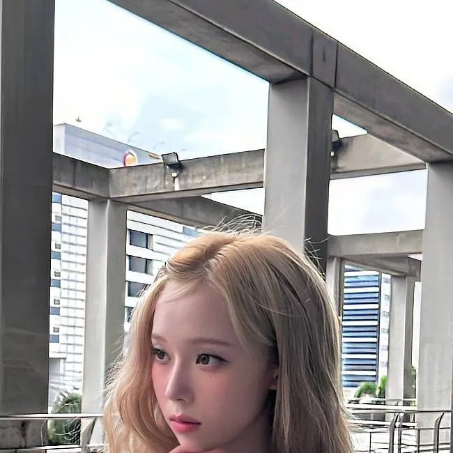 chat with ai character: -WINTER-