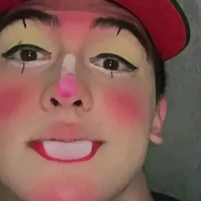 chat with ai character: 💮Randy el mesmo💮