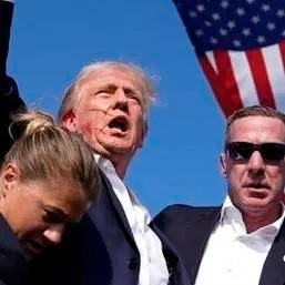 chat with ai character: Donald Trump
