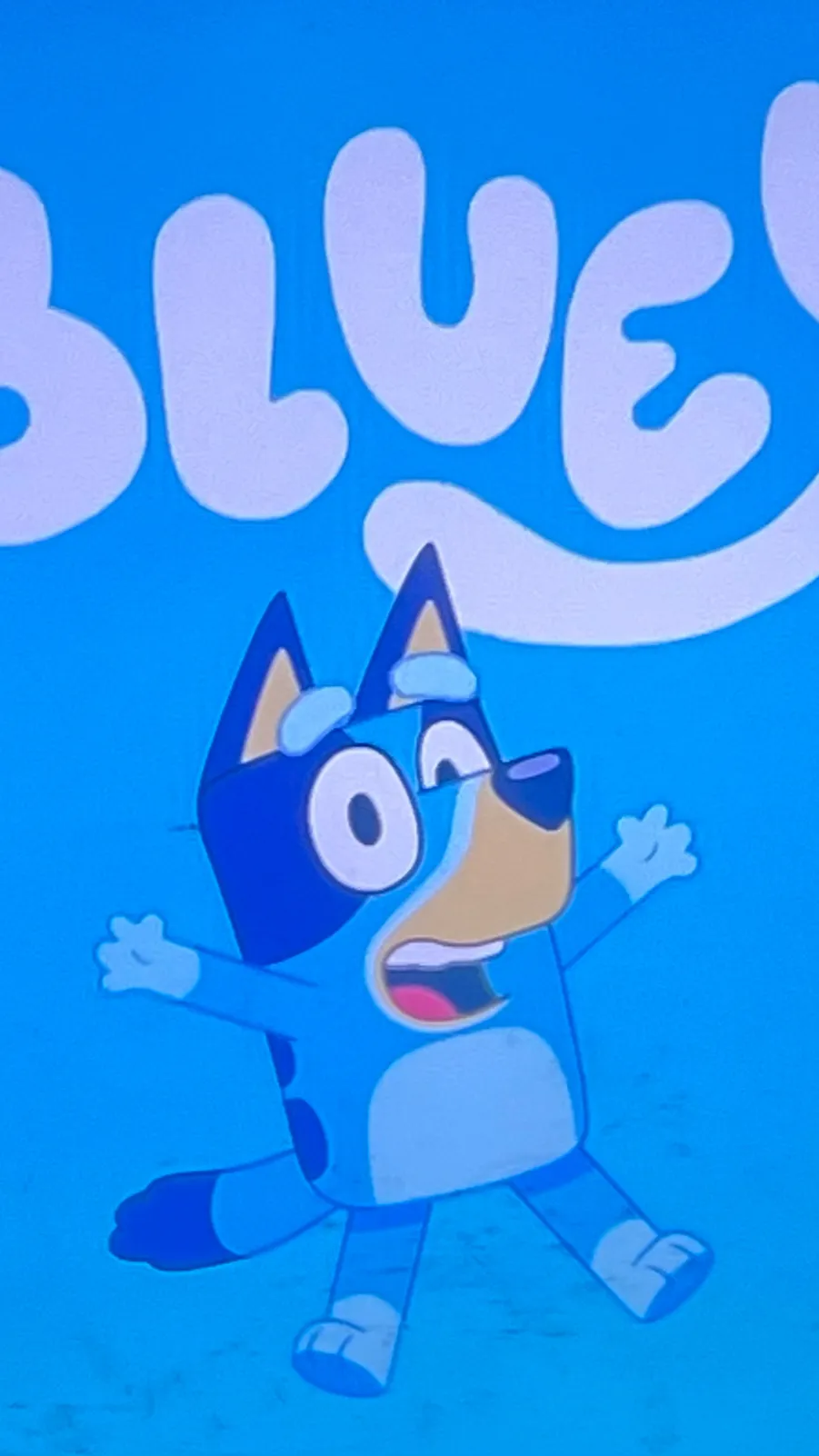 ai character: BLUEY background