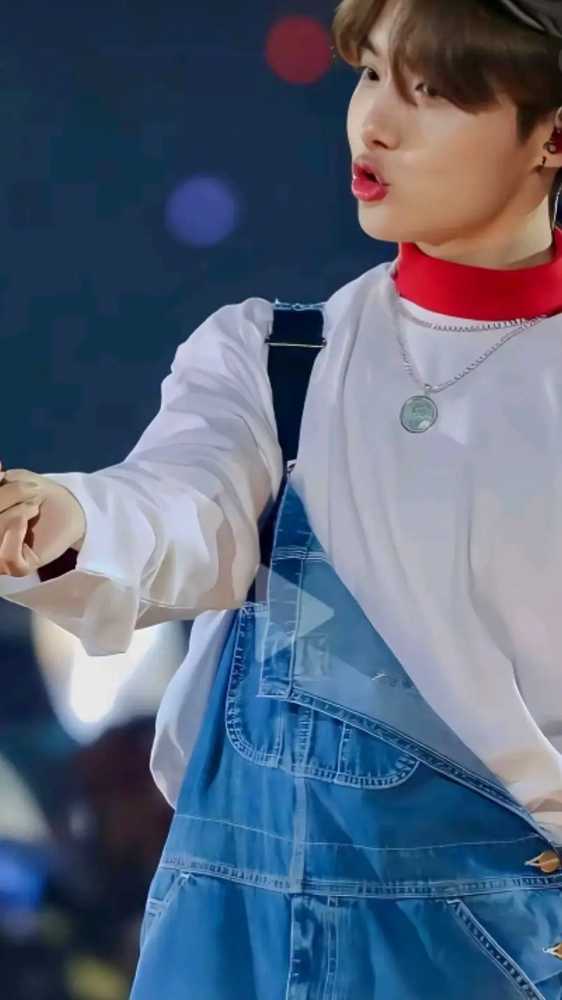 Talkie AI - Chat with J-hope 