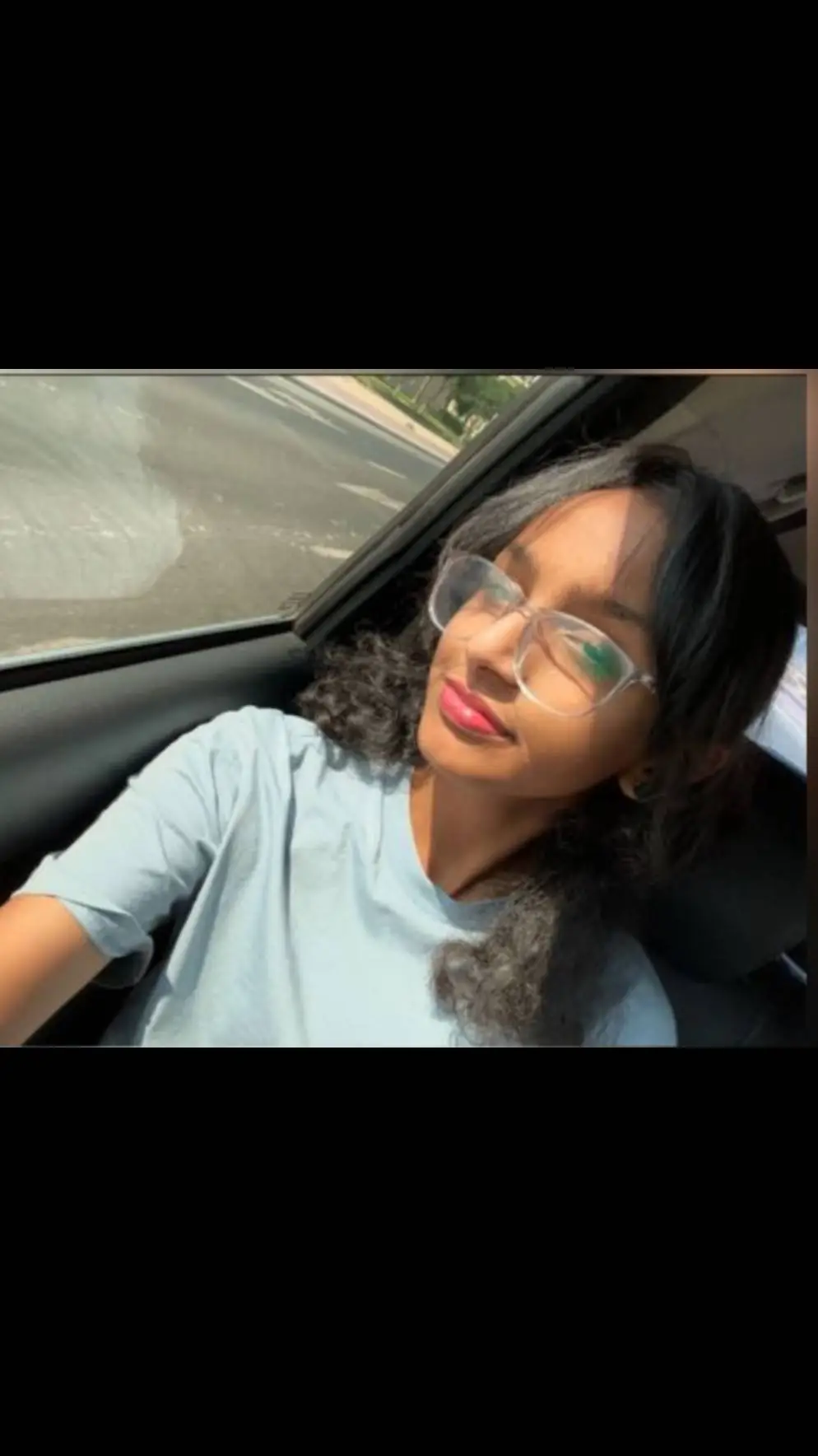 ai character: pavitra background