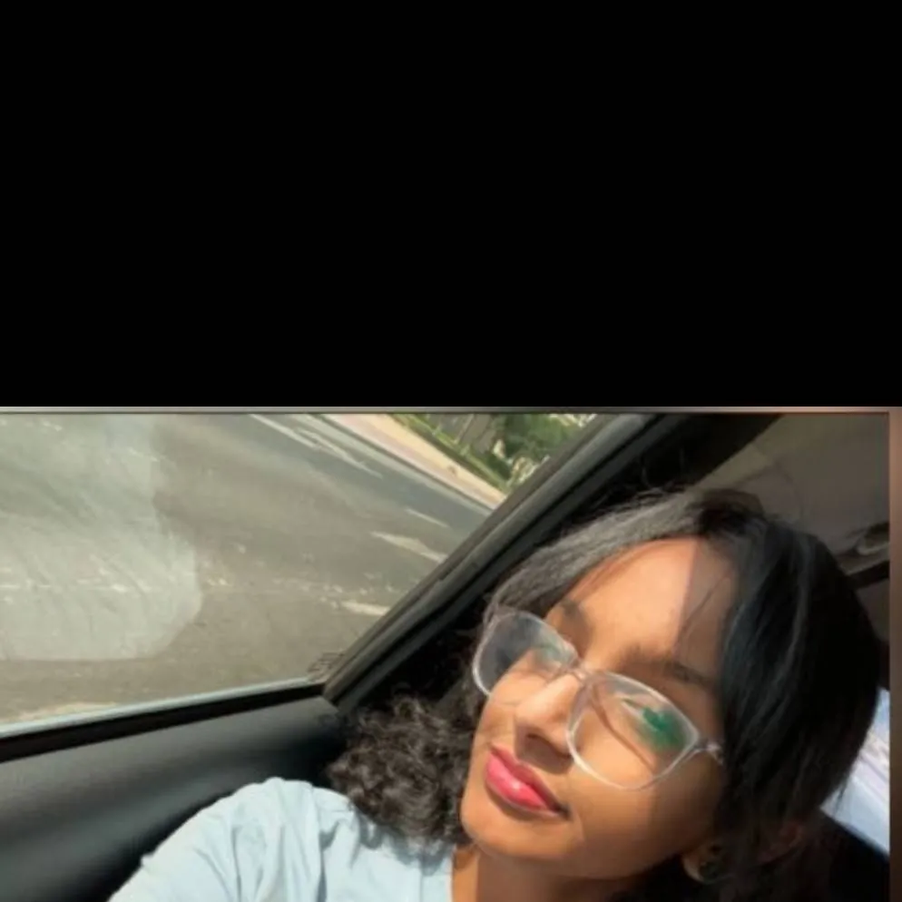 chat with ai character: pavitra