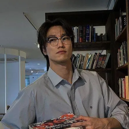 chat with ai character: Seung-Ho