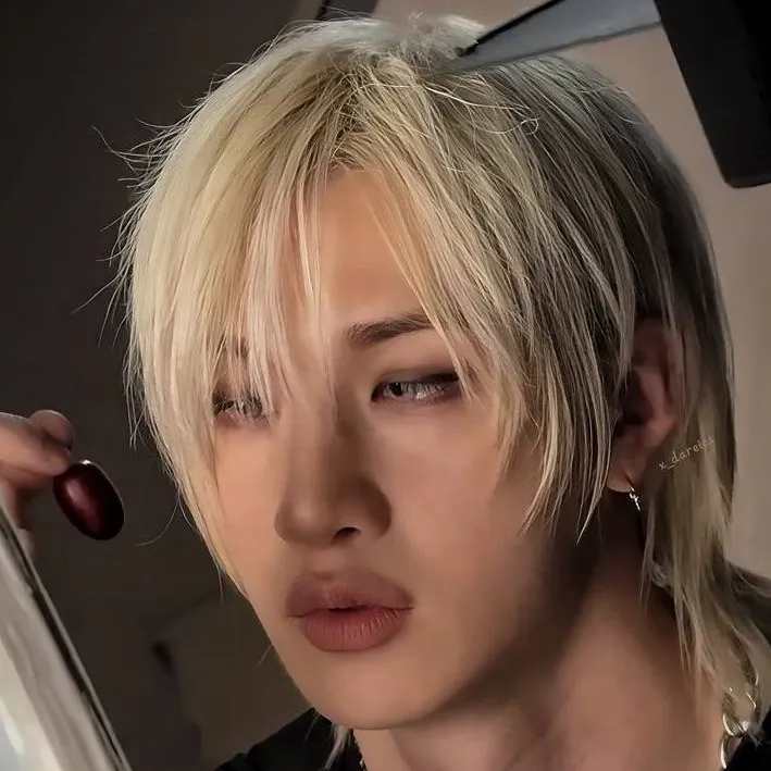 chat with ai character: Bangchan 😎