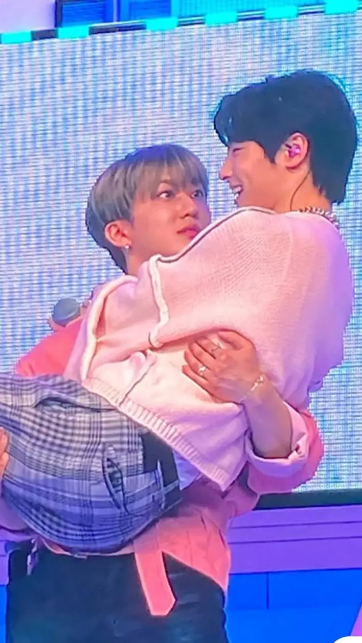 ai character: Jeonbin  background