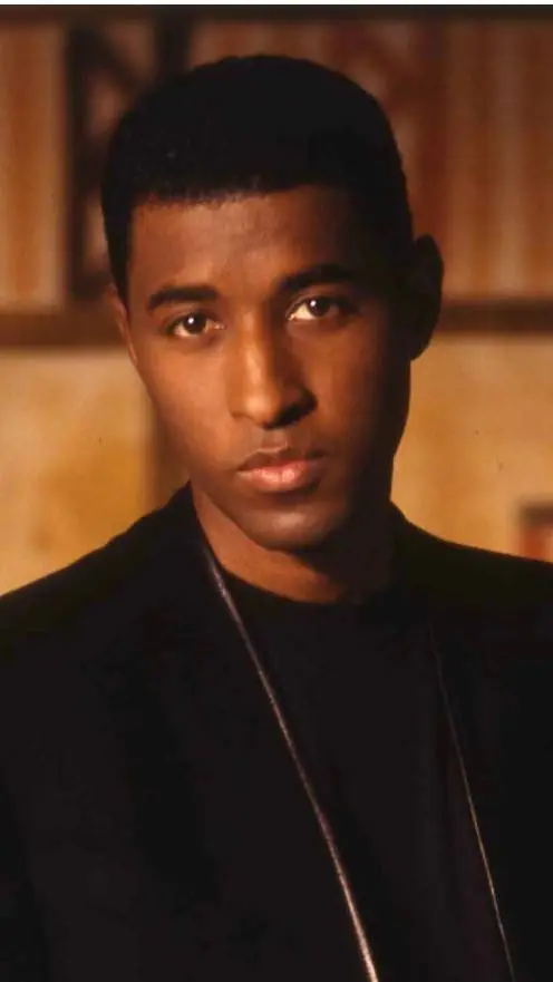 ai character: •°^Baby~face^•° background