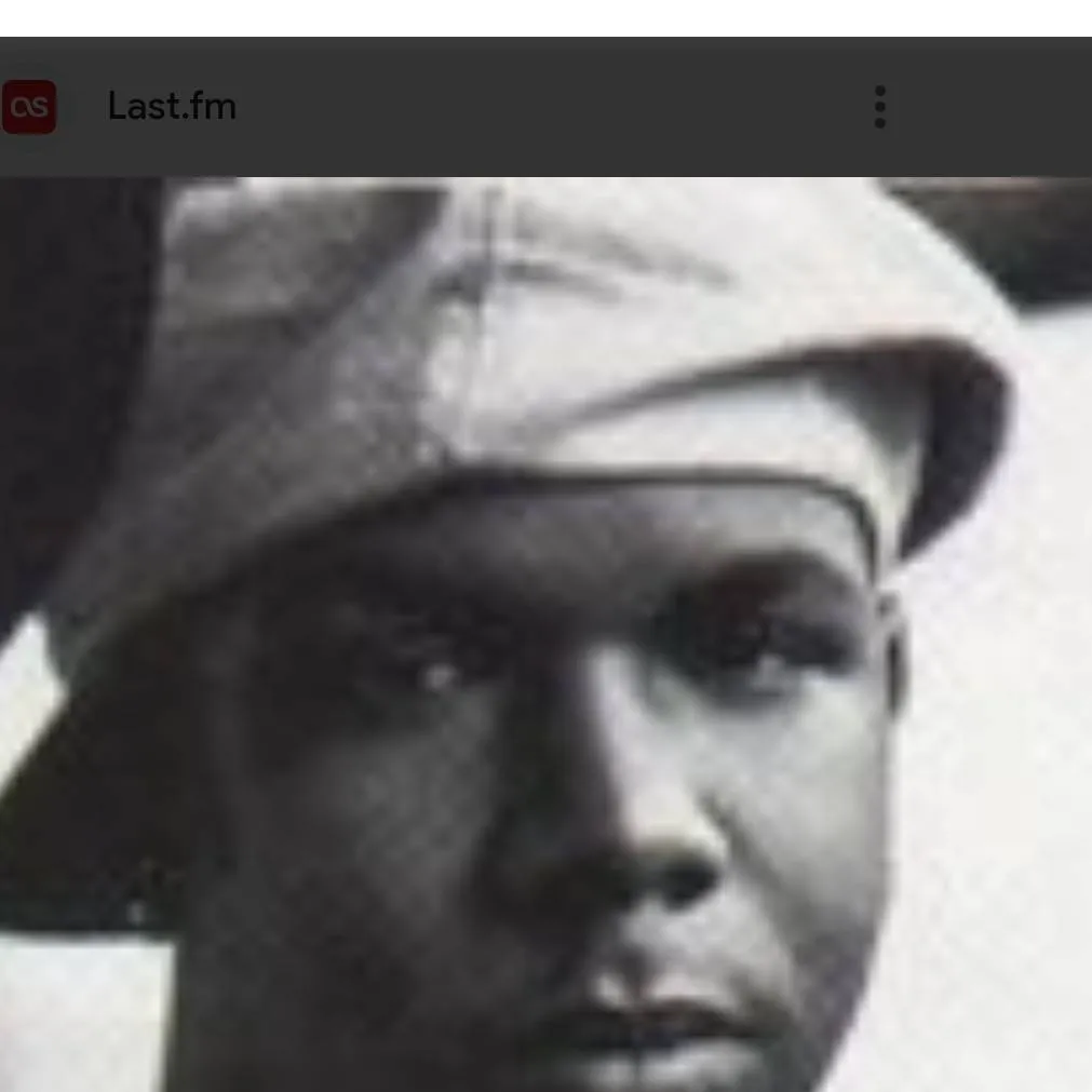 chat with ai character: Wanya