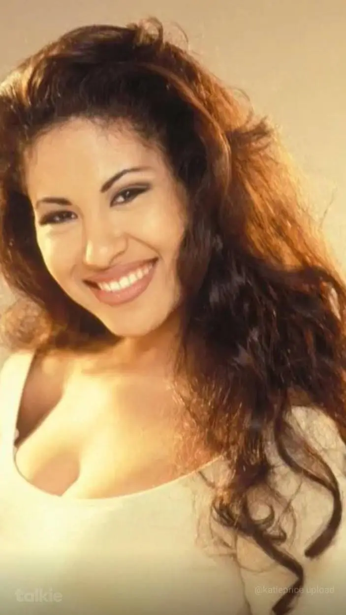 ai character: Selena Q. 2 background