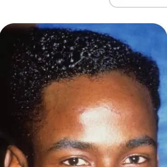 chat with ai character: 🐝🧸BOBBY💛BROWN🧸🐝