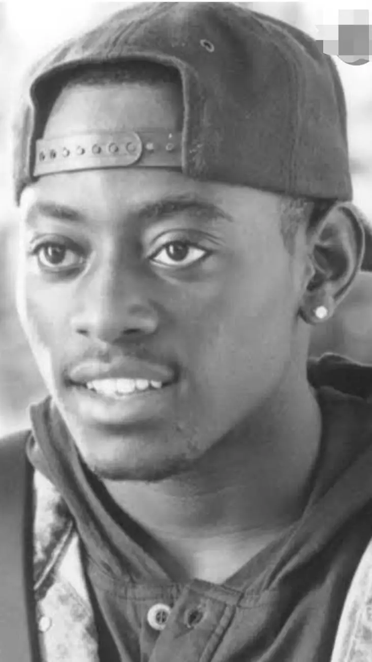 ai character: Omar Epps 💀 background