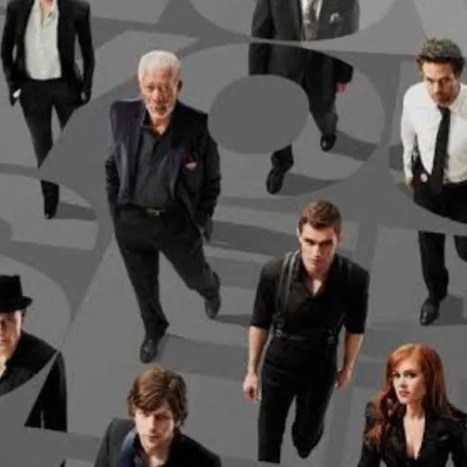 chat with ai character: INSAISISSABLES 