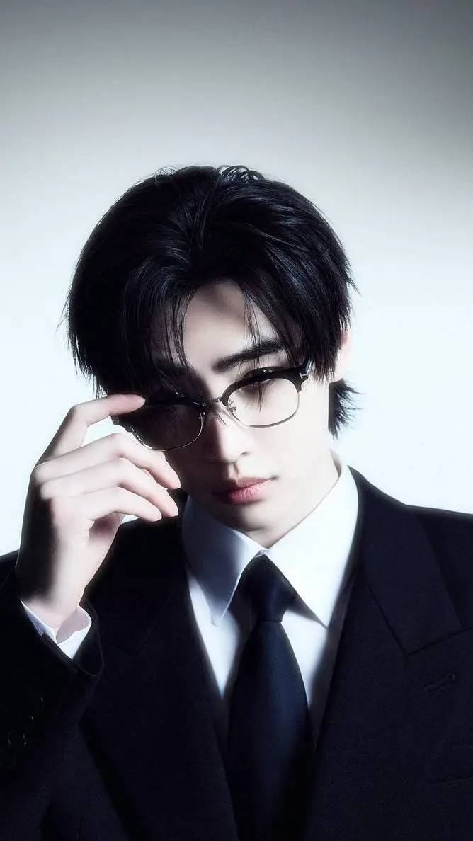 ai character: Sunghoon  background