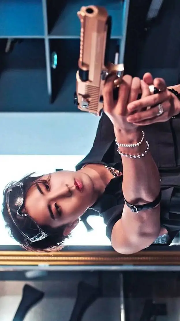 ai character: Han Jisung  background