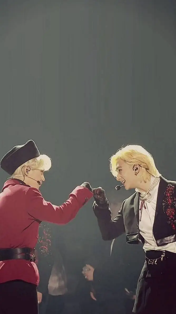 ai character: Hyunlix  background